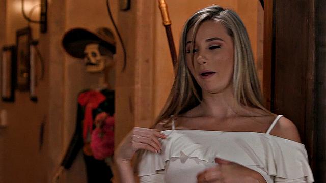 ALL GIRL MASSAGE - New Masseuse Carolina Sweets Has To Please Her Boss To Get The Job