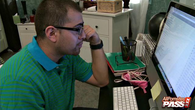 Unsatisfied Ashli Orion