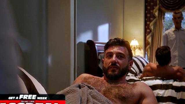 HONEYGUIDE PT 3 Troubled Twink Peeps Hunk & Friends Banging - SALTBURN Inspiration