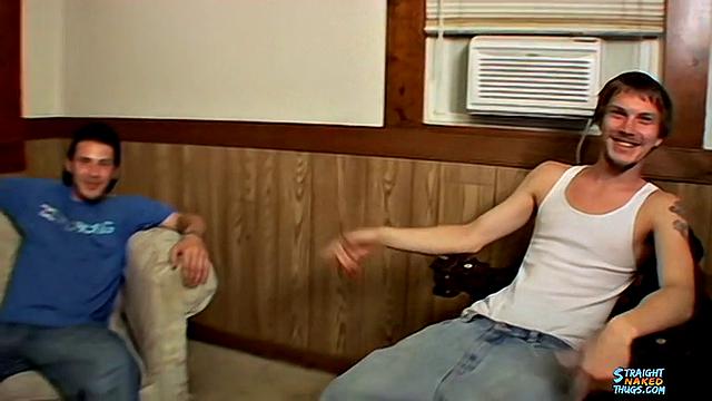 Kickin' Back And Jerkin' Off - Smokey и Nailz
