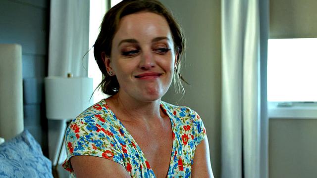 Voracious nympho invites guy