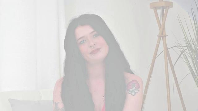 Deepthroat-loving raven in lingerie