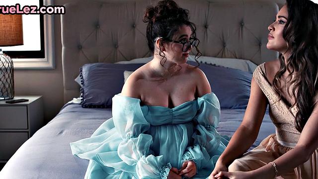 Dyke love scissoring hardcore b4 eating pussies