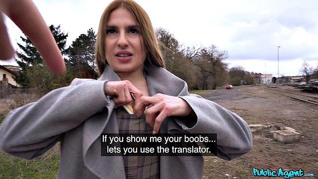 Haizea Diamond жёстко сосёт и получает порцию спермы на лицо от Martin Gun во время страстного секса на улице и у бассейна с переводчиком в телефоне.