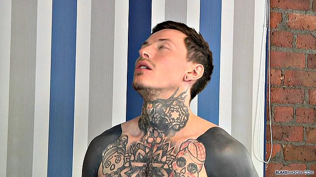 Артур и его друг Джейз развлекаются - Джейз Джеймс и Артур Inkxx