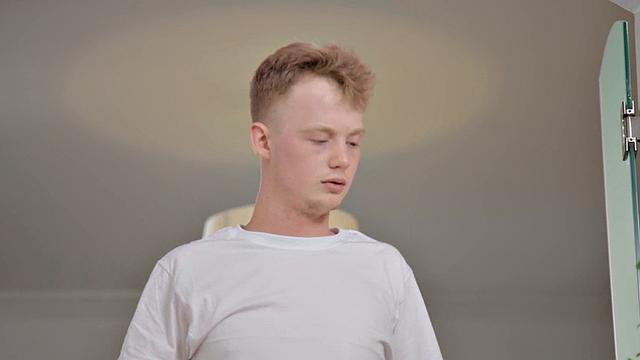 Big butt tattooed nympho shows her nice titties