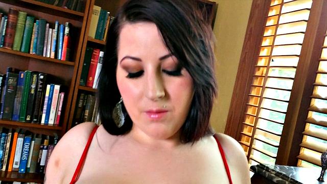 Co-Ed's Big Cleavage