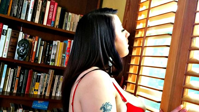 Co-Ed's Big Cleavage