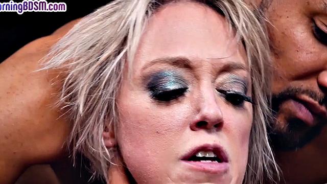 милфа на поводке, чёрный ей в догги - стоп-слово? не сегодня