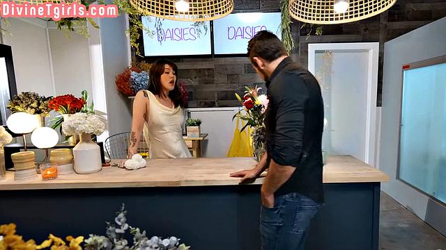 Petite 21yo TS drilled in 3some