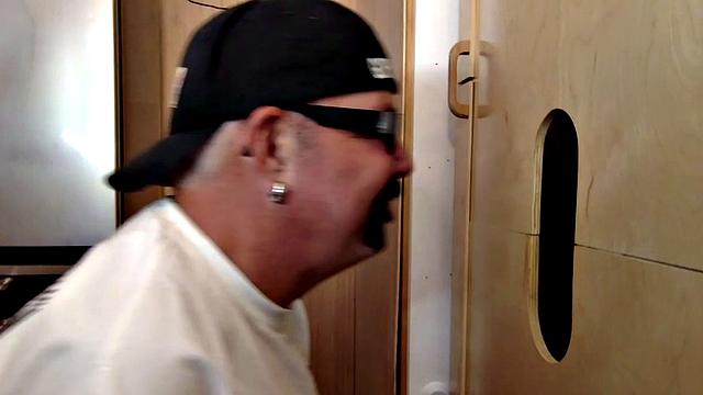Young Dick Gloryhole Suck Off