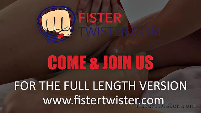 Strap-On And Fist Fun For Raven Haired Hottie