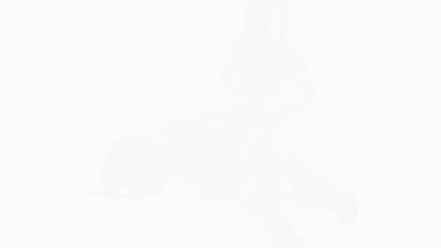 Strap-On And Fist Fun For Raven Haired Hottie