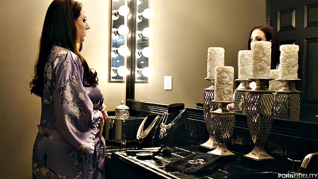 Altar of Aphrodite IV