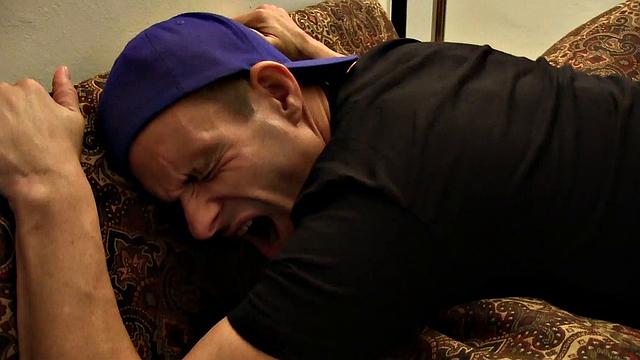 Чак Коллиер без пощады трахает AJay Hunter своим толстым членом