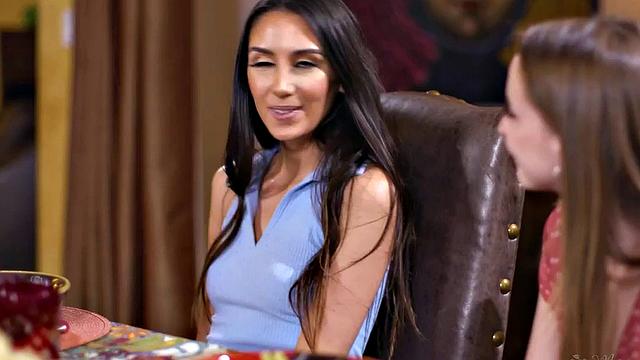 Lez babes enjoy licking wet pussies in threesome sex