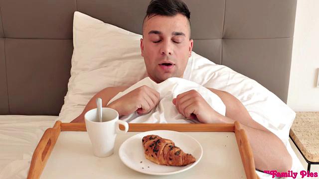 Not Like Other Stepsisters - S20:E6