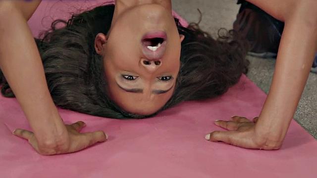 Greedy Ebony babe fucked by Black gym trainer after chatting