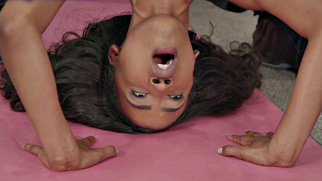 Greedy Ebony babe fucked by Black gym trainer after chatting