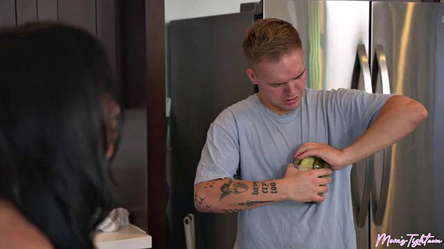 Stepmom Pins And Drains This New Year - S1:E9