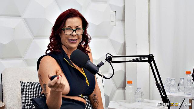 алексис фокс и кайт пробуют секс-игрушки с дэймионом и устраивают жаркий тройничок