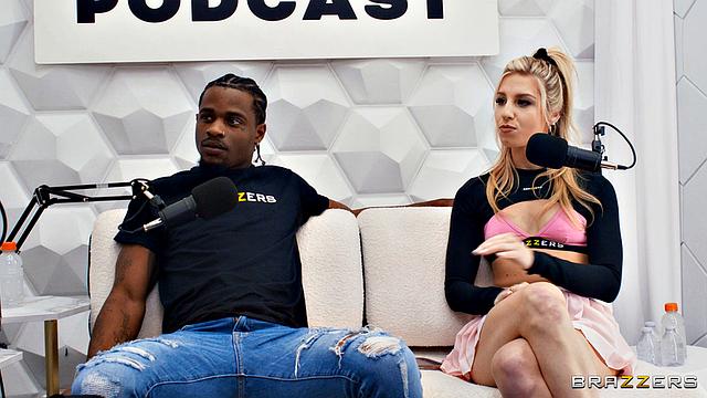 алексис фокс и кайт пробуют секс-игрушки с дэймионом и устраивают жаркий тройничок