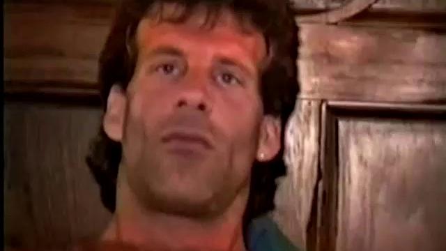 We've all met guys like this. Darryl will be the first to tell you how handsome, wonderful and special he is. It goes on and on, ad nauseam. He hangs out with the popular queens, who bow at his feet and make sure he's got everything he wants.