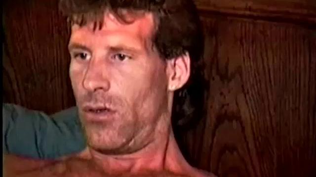 We've all met guys like this. Darryl will be the first to tell you how handsome, wonderful and special he is. It goes on and on, ad nauseam. He hangs out with the popular queens, who bow at his feet and make sure he's got everything he wants.