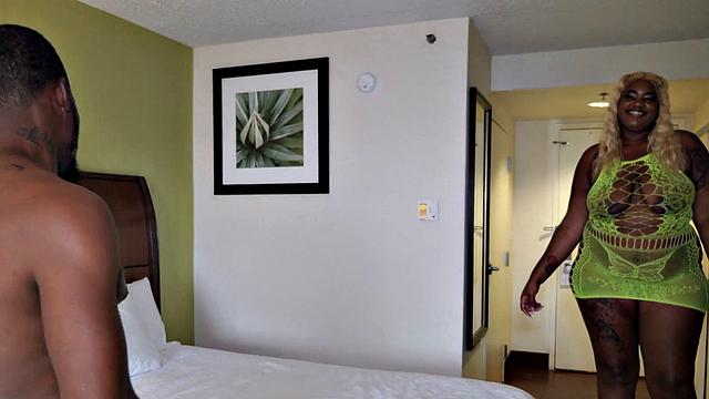 Tallest Black Women in Porn - Giant Amazon Honey Loves BBC Devin Drills