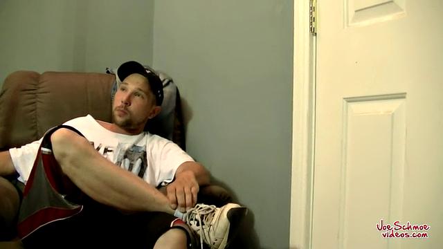Muscular Straight Dude Billybob Shoots a Load