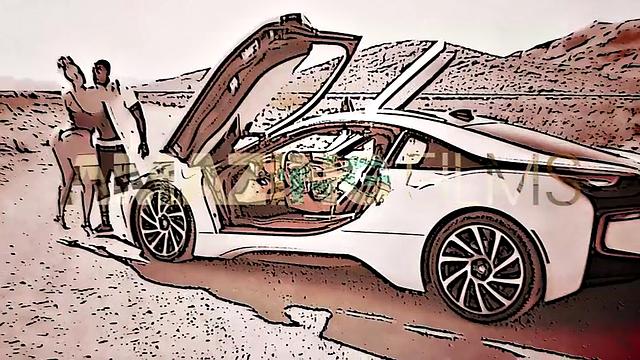 Miss Raquel Makes Cum Deal