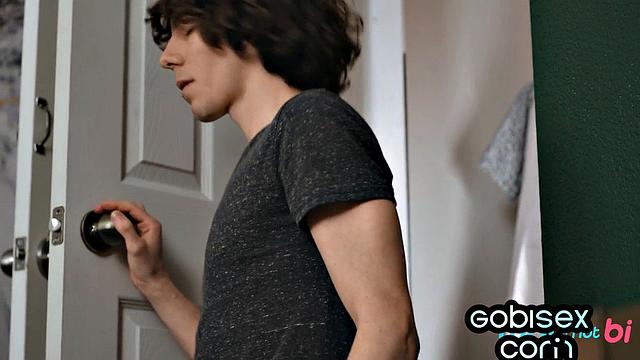 Bisexual unicorn with femboi and stud