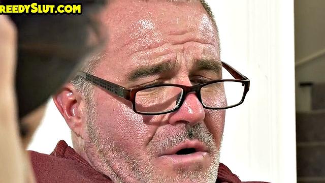 Greedy slut gets banged by older fucker and pussylicked