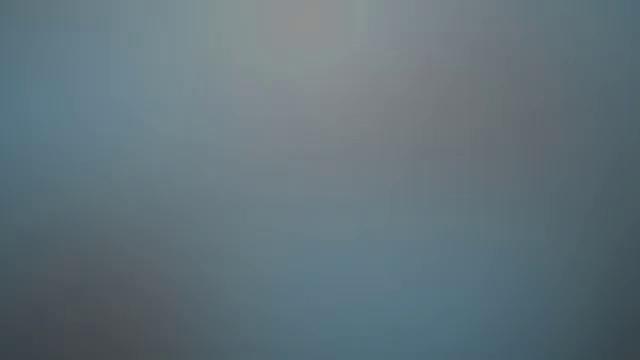 Нэнси Смолл разрывает атмосферу на лестнице, демонстрируя своё тело