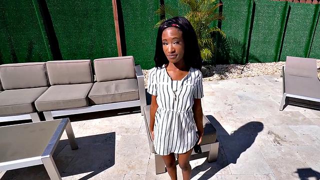 Black nympho babe enjoys hardcore fucking with BBC