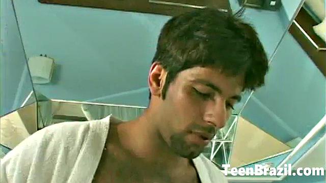 Blonde Brazilian 18yo Girl Fucks & Gets Facial