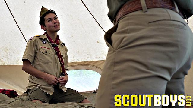 SCOUT DAMIEN - Oversleeping