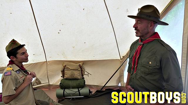 SCOUT DAMIEN - Oversleeping