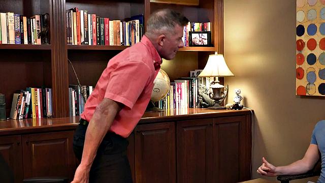 Office daddybottom banged by twunk after sucking