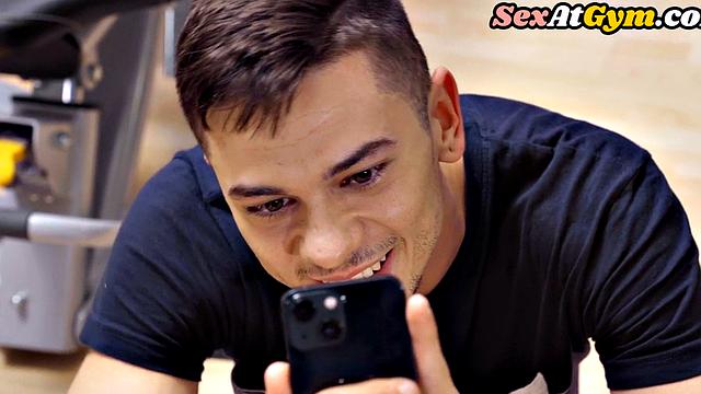 Bigbooty Yoga babe gets pussyrammed by trainer at gym