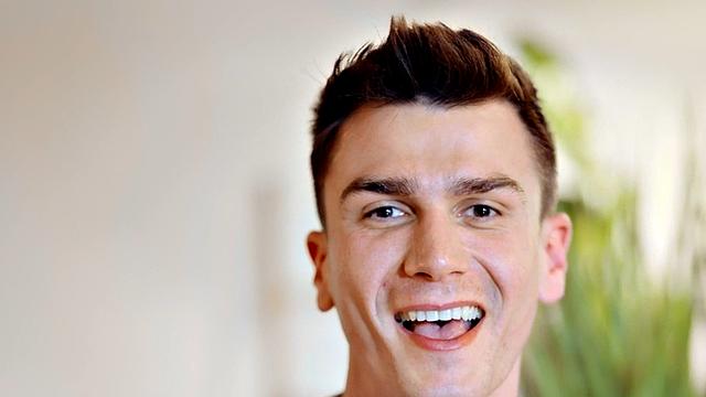 Solo athletic jock wanking dick