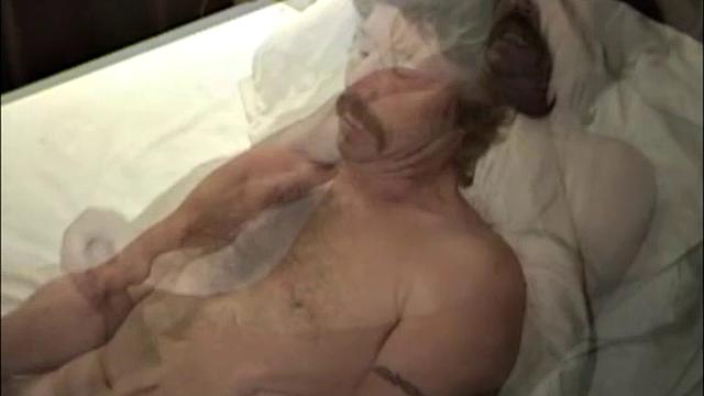 Walt strips down and gets raw with another working man