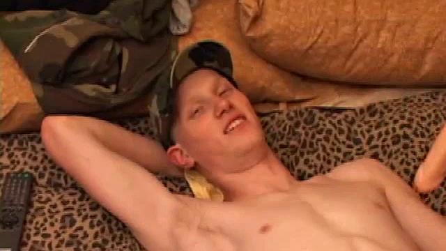 Fresh from the country, Scott isn't shy and doesn't hesitate to take charge of Kaos and his dick. Scott loves the attention and is quick to share his oral talents.