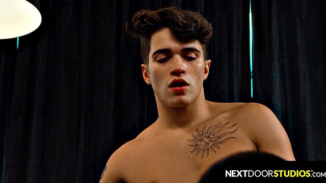 Sexy Twink Goes Deep In Hairy Assed Hunk - NextDoorBuddies