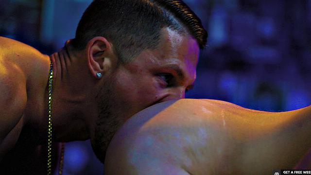 NextDoorRaw - Hunk Picks Up Stud - Fuck & Suck