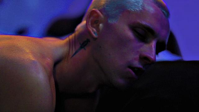 NextDoorRaw - Hunk Picks Up Stud - Fuck & Suck