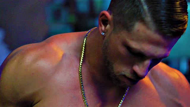 NextDoorRaw - Hunk Picks Up Stud - Fuck & Suck