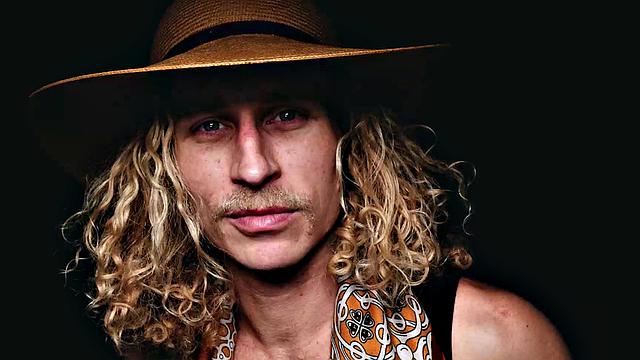 Tatted Hunk Justine Matthews Down Jock Elliot Finn - ASGmax