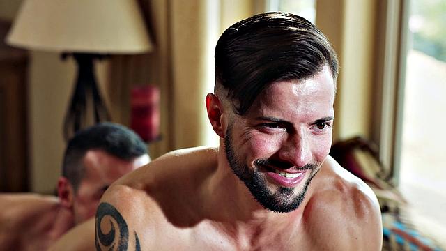 Casey Everett Hooks Up with Thick Dick Muscle Hunk Derek Kage, But Has Other Motives...