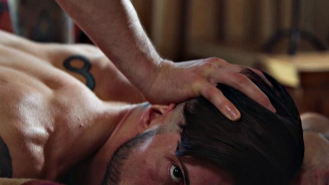 Casey Everett Hooks Up with Thick Dick Muscle Hunk Derek Kage, But Has Other Motives...